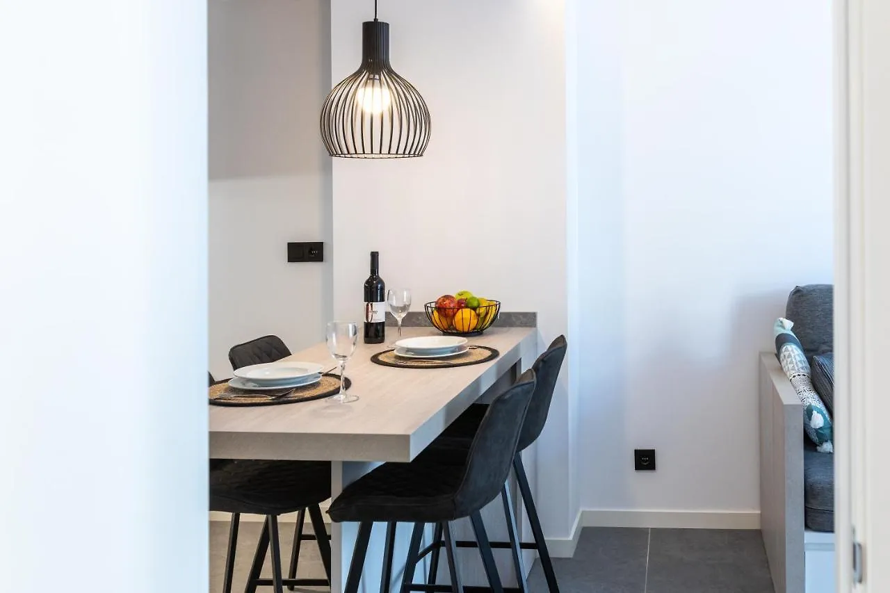 Art Apartments Castelldefels